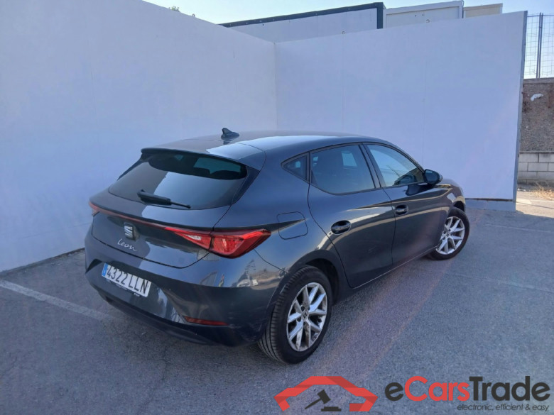 SEAT Nuevo León / 2020 / 5P / berlina con portón 2.0 TDI 85kW S&S Style Go(SP) #2