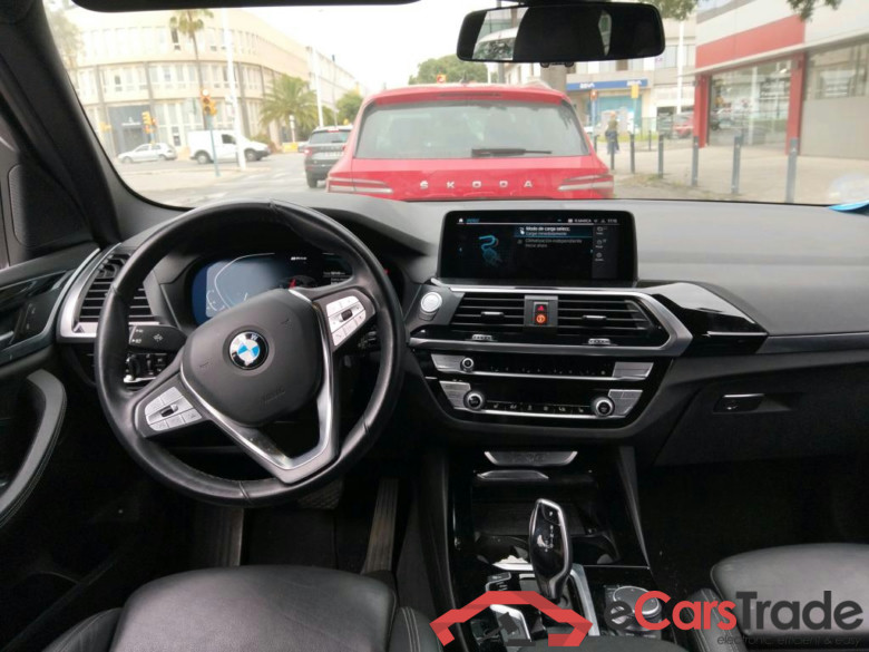 BMW X3 / 2017 / 5P / todoterreno xDrive30e #3