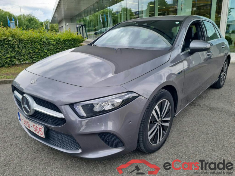 MERCEDES-BENZ CLASS A (W177) A 250 e PHEV Business Solution