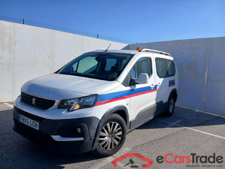 PEUGEOT Rifter / 2018 / 5P / monovolumen compacto Active Long BlueHDi 73kW #1