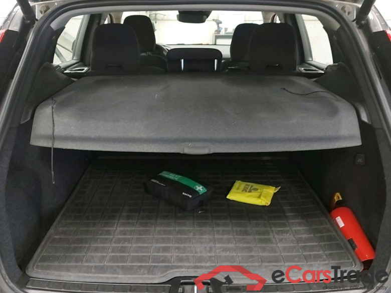 Volvo XC40 1.5 T3 LED Virtual ACC Navi KeylessGo Klima PDC ... #6
