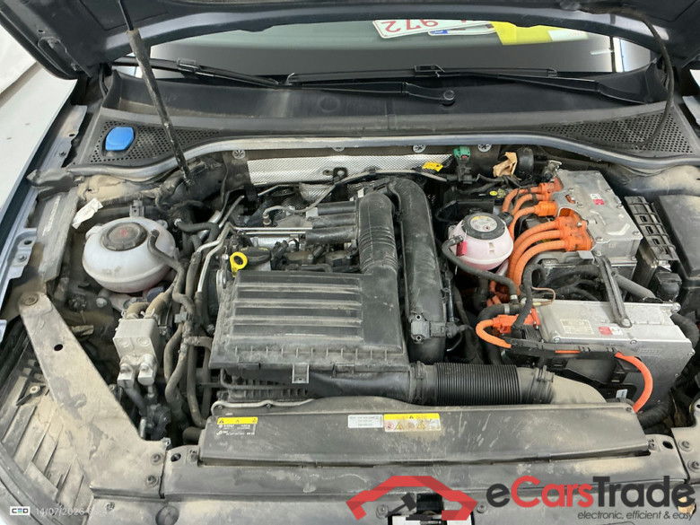VOLKSWAGEN PASSAT VARIANT 1.4 TSI MSQ VARIANT GTE BUSINESS #6