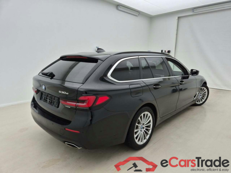 BMW 5-SERIE TOURING 530E #2