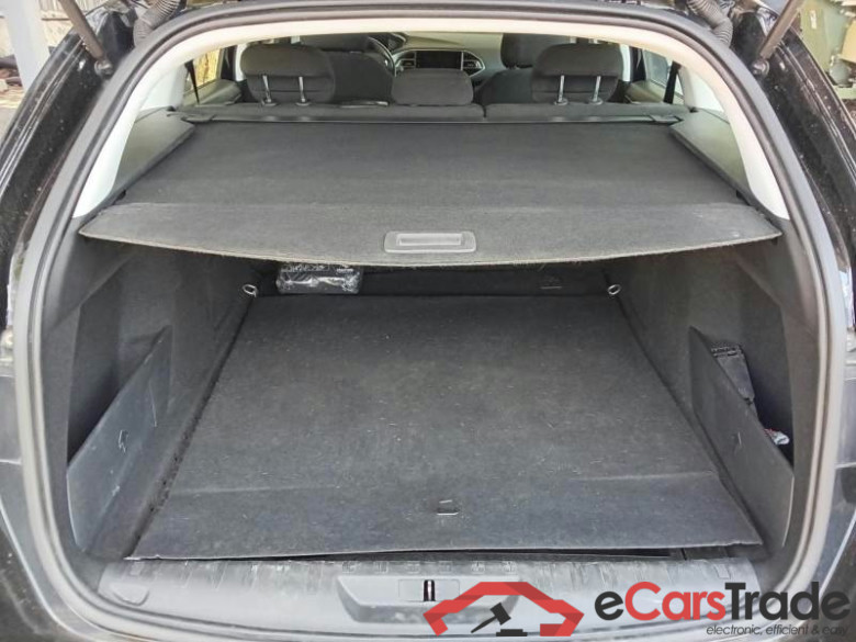PEUGEOT 308 / 2017 / 5P / STATION WAGON SW ACTIVE BUSINESS BLUEHDI 130 EAT8 SeS #5