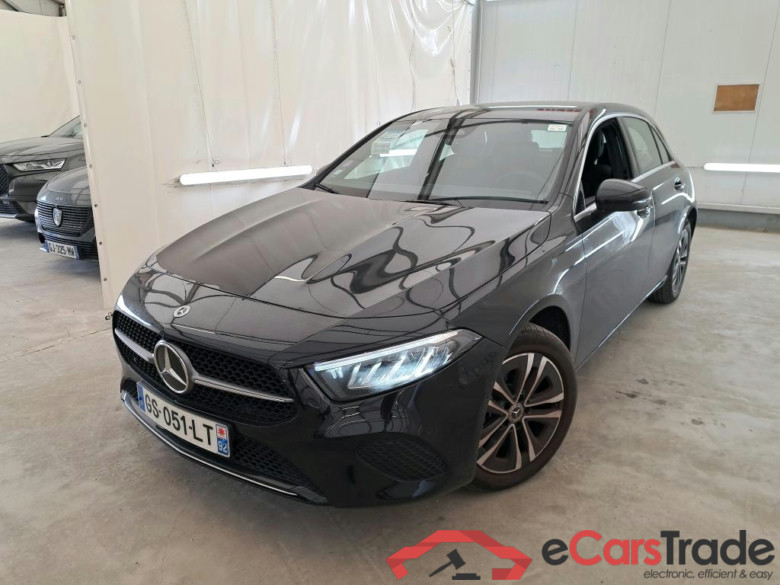MERCEDES-BENZ Classe A Compact / 2022 / 5P / Berline A 250 e Business Line 8G-DCT #1