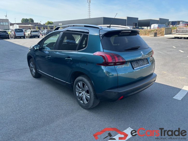 Peugeot 2008 1.2 PureTech Style Aut. Display Klima PDC ... #6