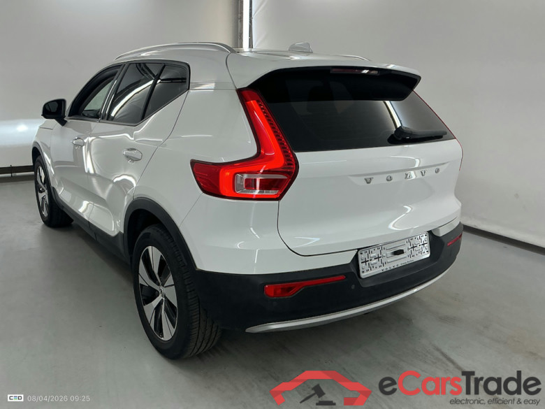 VOLVO XC40 1.5 T2 MOMENTUM PRO AUTO #3