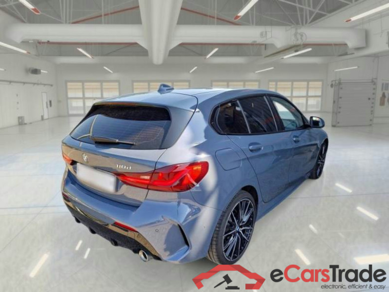 BMW SERIE 1 / 2019 / 5P / BERLINA 118D MSPORT #2