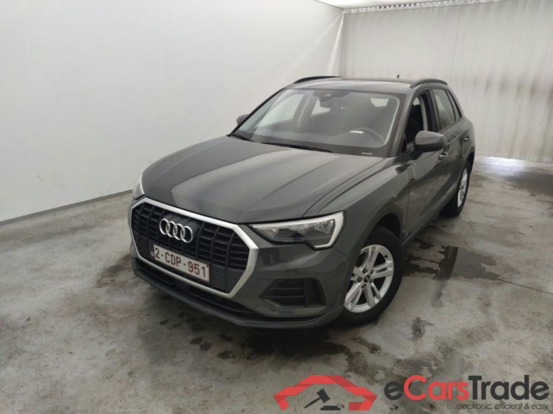 Audi Q3 35 TFSI Attraction 5d