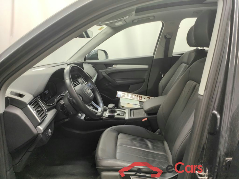 Audi Q5 Business Edition 30 TDI S tronic 5d #3