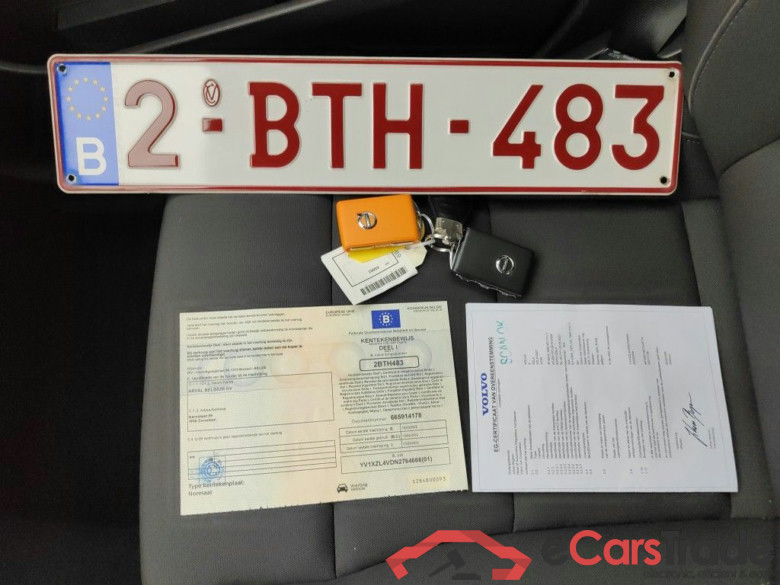 Volvo XC40 T2 Geartronic Momentum Pro 5d #4