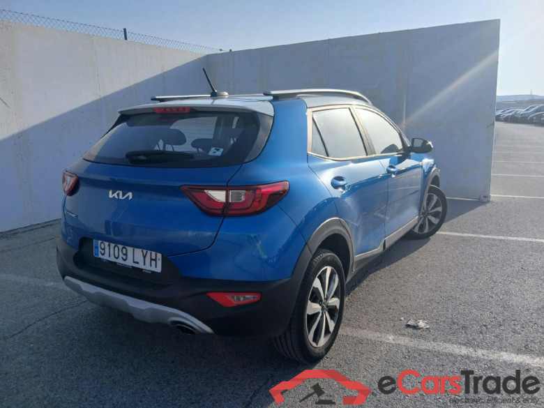 KIA Stonic / 2017 / 5P / todoterreno 1.2 DPi 62kW (84CV) Concept #2