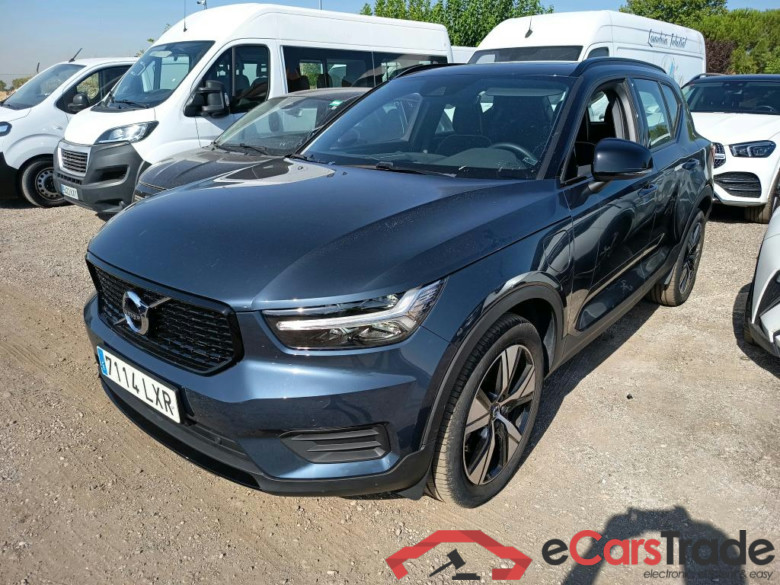 VOLVO XC40 / 2017 / 5P / todoterreno 1.5 T5 Twin Recharge R-Design Auto #1