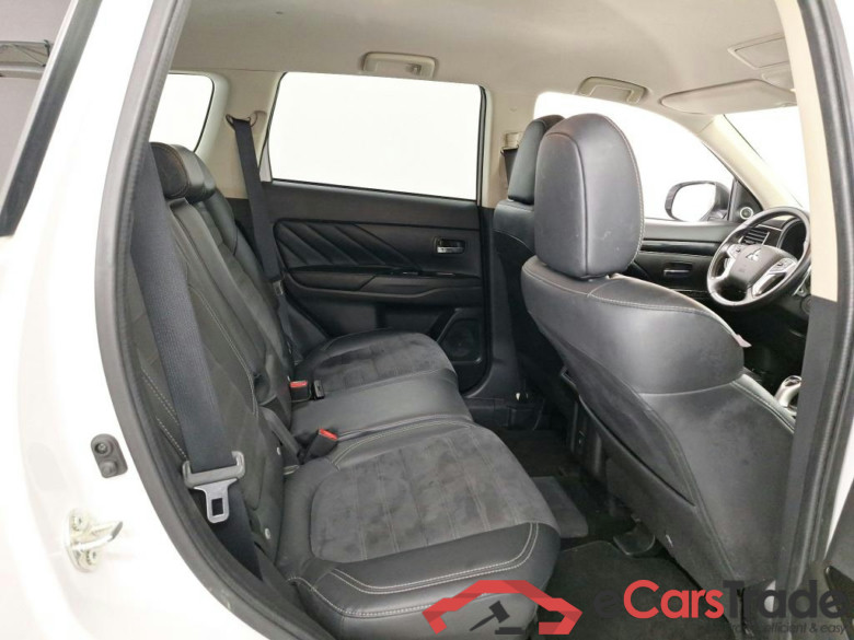 MITSUBISHI OUTLANDER - 2019 2.4i 4WD PHEV Business Edition SDA-NAV #6