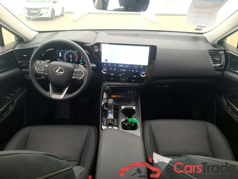 LEXUS NX / 2021 / 5P / SUV 450H+ 4WD Luxe #6