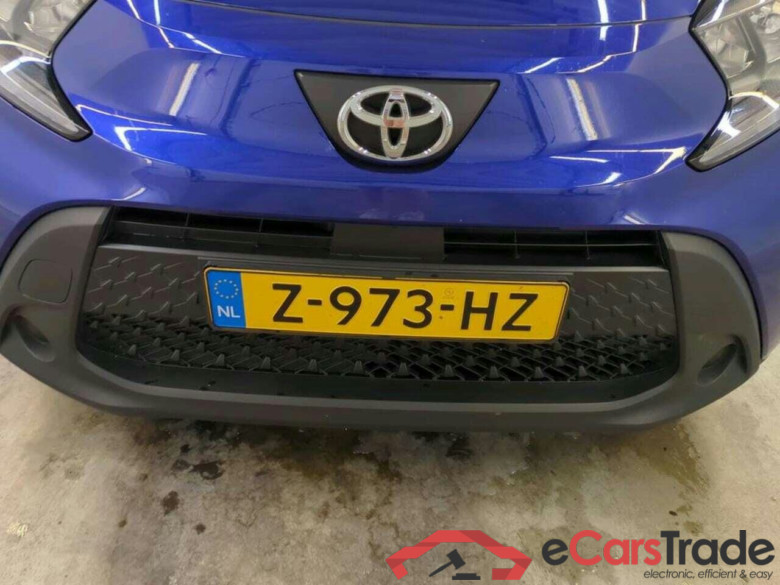 TOYOTA Aygo X 1.0 VVT-i MT Play #4