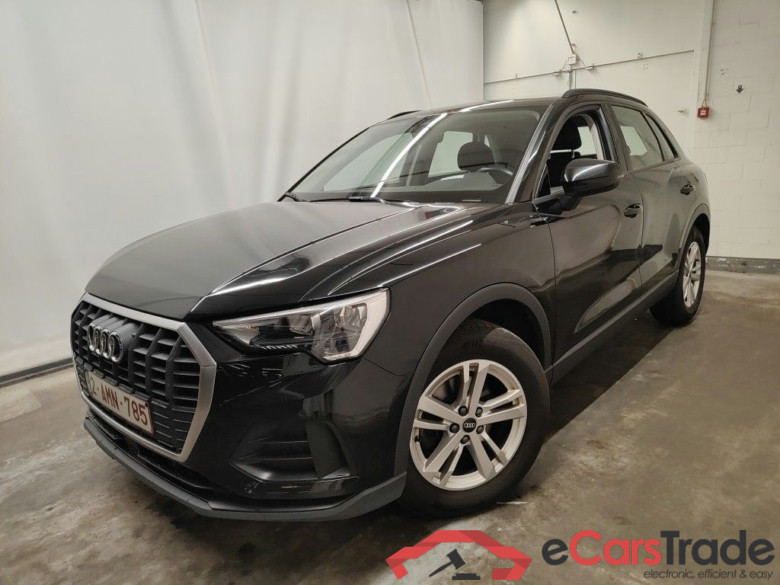 Audi Q3 35 TDI S Tronic Business Edition 5d #1