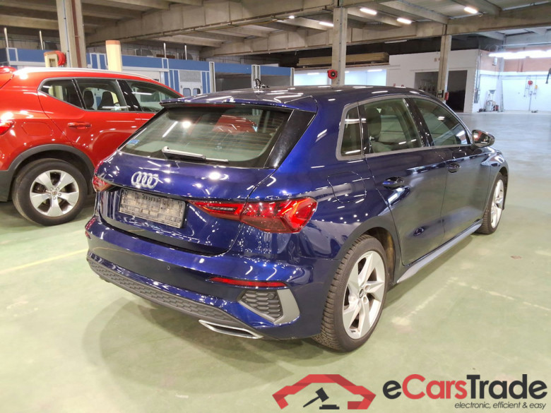 AUDI A3 2.0 30 TDI 85KW S LINE #4