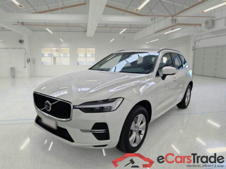 VOLVO XC60 / 2021 / 5P / SUV B4 D AWD AUTOMATICO MOMENTUM PRO