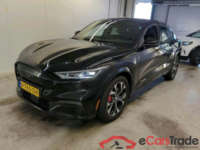 FORD Mustang Mach-E AWD 75 kWh