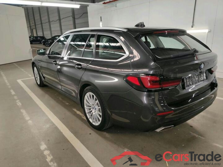 BMW 5 Reeks Touring 5 Reeks Touring 530e Auto (PHEV) 215kW/292pk  5D/P Auto-8 #3