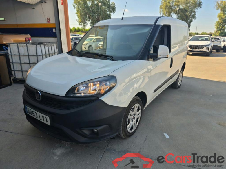 FIAT Doblò Cargo/2015/4P/furgón derivado de turismo Cargo SX 1.6 Mjet 66kW (90CV) (AC)