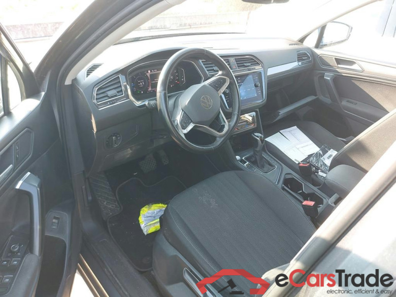 VOLKSWAGEN Tiguan Allspace / 2021 / 5P / todoterreno Life 2.0 TDI 110kW (150CV) DSG #3