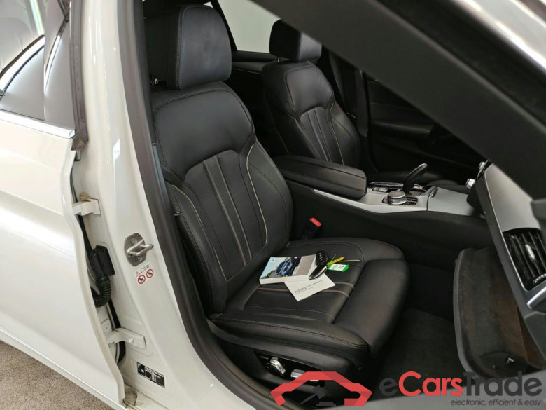 BMW 5 Serie Sedan 520iA Business Edition Plus 4d #3