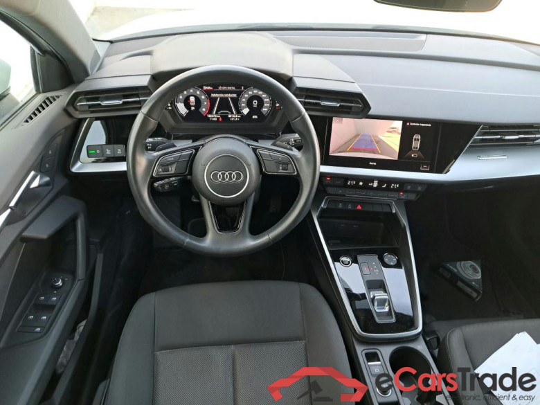 AUDI A3 / 2020 / 4P / sedán Sedan Advanced 30 TFSI 81kW S tronic #3