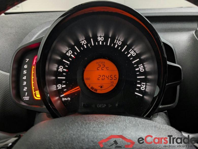 PEUGEOT 108 1.0 e-VTi Allure #6