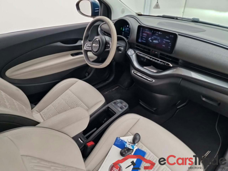 FIAT 500E CABRIO LA PRIMA BY BOCELLI 42 KWH #3