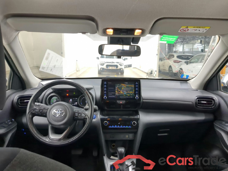 TOYOTA Yaris Cross Hybride / 2021 / 5P / SUV 1.5 HYBRID 116H DYNAMIC BUSINESS BEY AWD #5