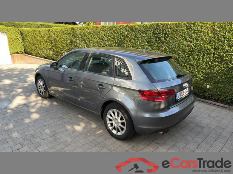 AUDI A3 Sportback 1.8 TFSI Attraction S tronic #3