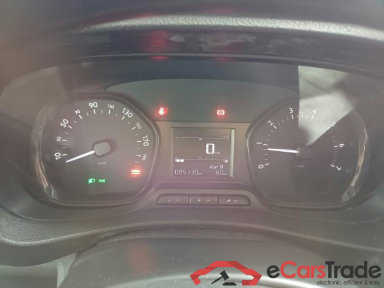 PEUGEOT EXPERT / 2016 / 4P / FURGONE 2.0 BLUEHDI 120 PREMIUM STANDARD #4