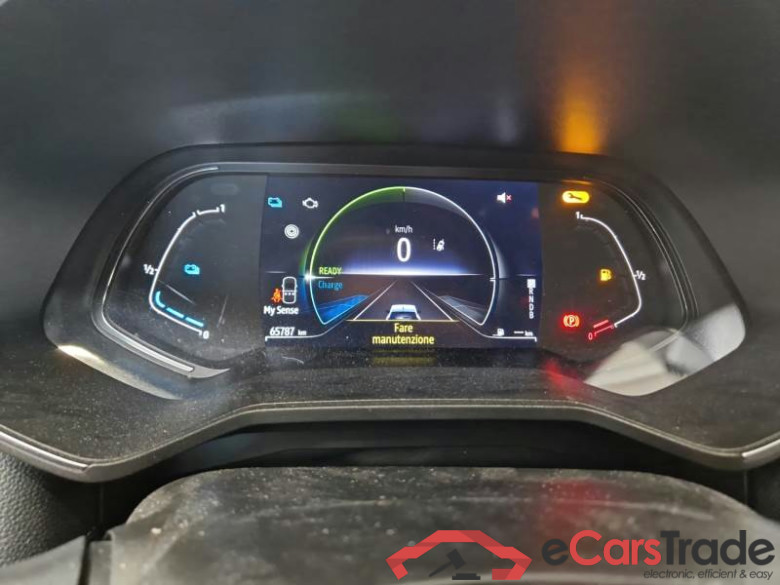 RENAULT CLIO / 2019 / 5P / BERLINA 1.6 HYBRID E-TECH 103KW INITIALE PARIS #4