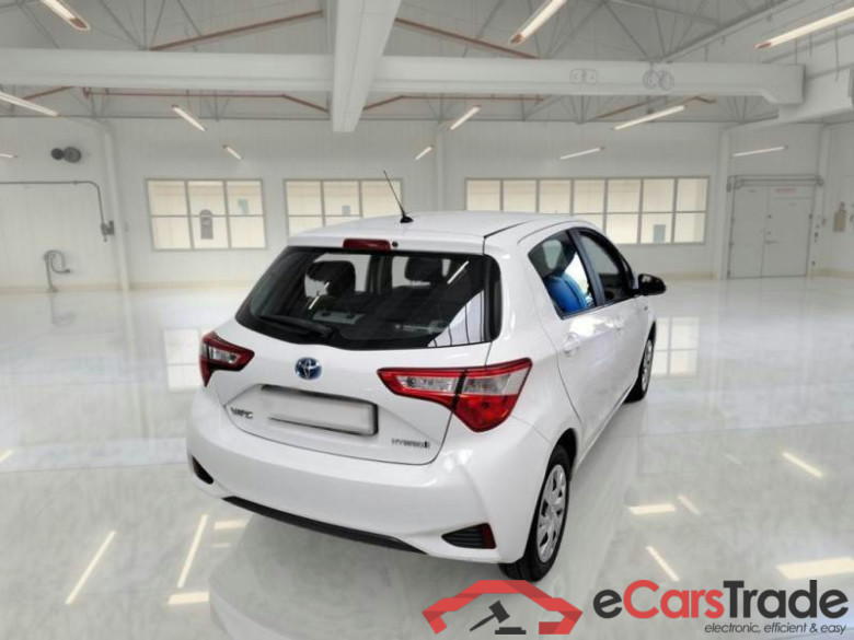TOYOTA YARIS / 2017 / 5P / BERLINA 1.5 HYBRID BUSINESS #2