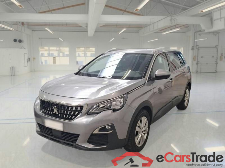 PEUGEOT 5008 / 2017 / 5P / SUV BLUEHDI 130 BUSINESS EAT8 S/S AUT.