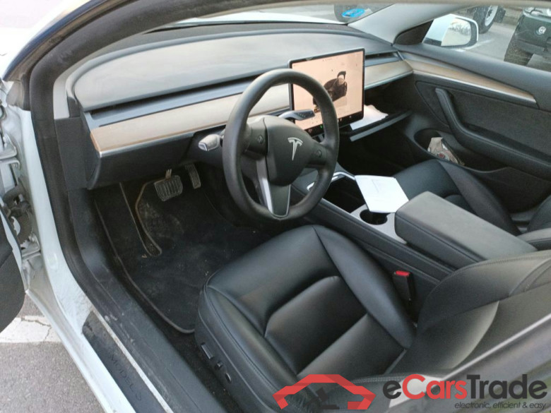 TESLA Model 3 / 2018 / 4P / sedán Gran Autonomía AWD (AC) #3