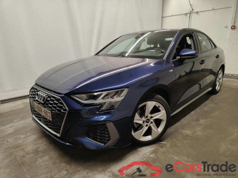 Audi A3 Berline 1.0 TFSi 30 81kW S tronic S line Bus. Ed 4d