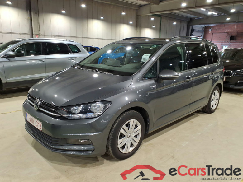 VOLKSWAGEN TOURAN DIESEL - 2015 1.6 TDi SCR Trendline DSG (EU6.2) STOCK #1