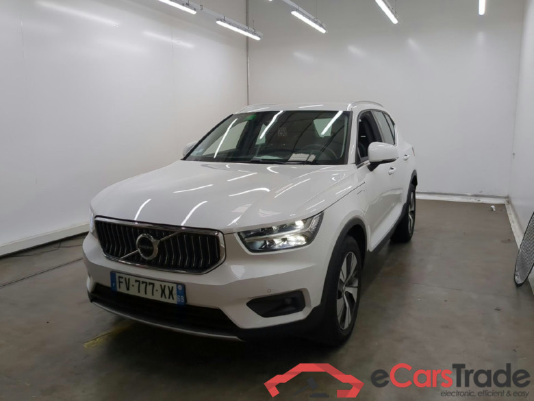 VOLVO XC40 / 2017 / 5P / SUV Recharge T4 211 DCT7 Business