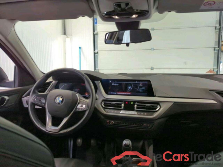 BMW 1-serie 116i Executive #3