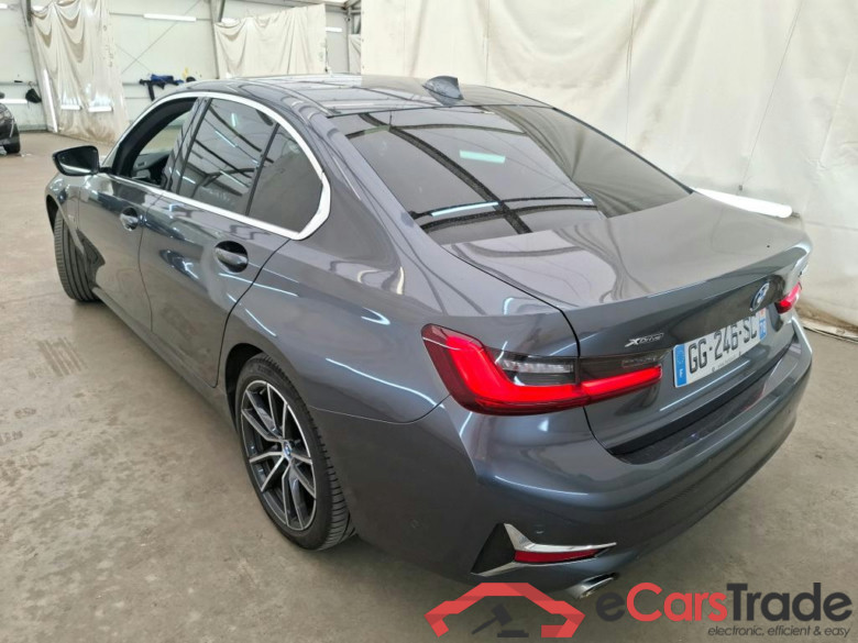 BMW Série 3 Berline / 2018 / 4P / Berline 330e xDrive 292ch Luxury BVA8 Hybride #2