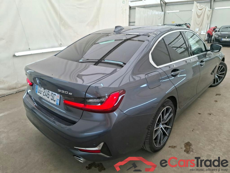BMW Série 3 Berline / 2018 / 4P / Berline 330e xDrive 292ch Luxury BVA8 Hybride #3