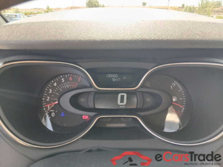 RENAULT Captur / 2017 / 5P / crossover Zen TCe 66kW (90CV) -18 #4