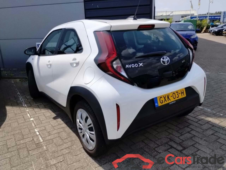 TOYOTA Aygo X 1.0 VVT-i MT Play #3