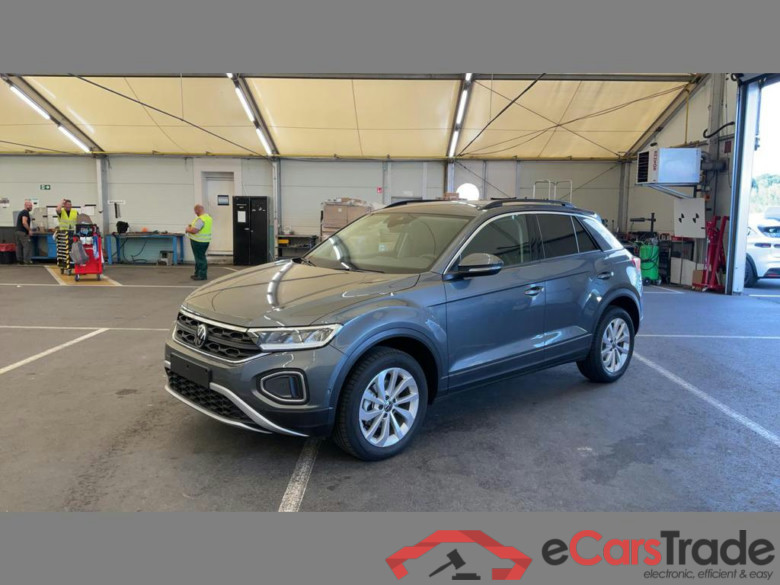 VOLKSWAGEN T-Roc 1.5 TSI Life DSG #1