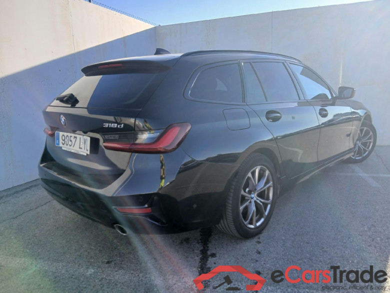 BMW Serie 3 / 2019 / 5P / familiar 318d Auto.Touring #2