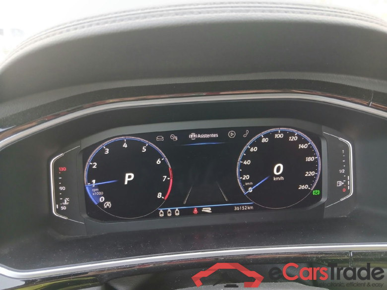VOLKSWAGEN T-Roc / 2021 / 5P / todoterreno R-Line 1.5 TSI 110kW (150CV) DSG #4
