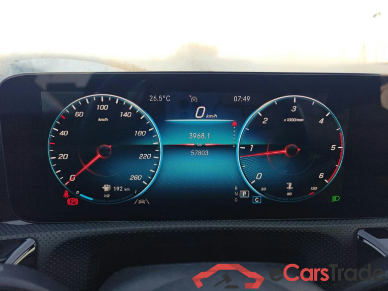 MERCEDES-BENZ Clase A / 2018 / 5P / berlina con portón A 180 d #5